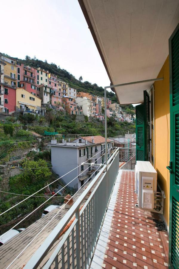 Willy'S Apartment Manarola Eksteriør bilde